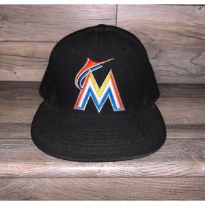 New Era Mens 59Fifty Miami Marlins Fitted Hat